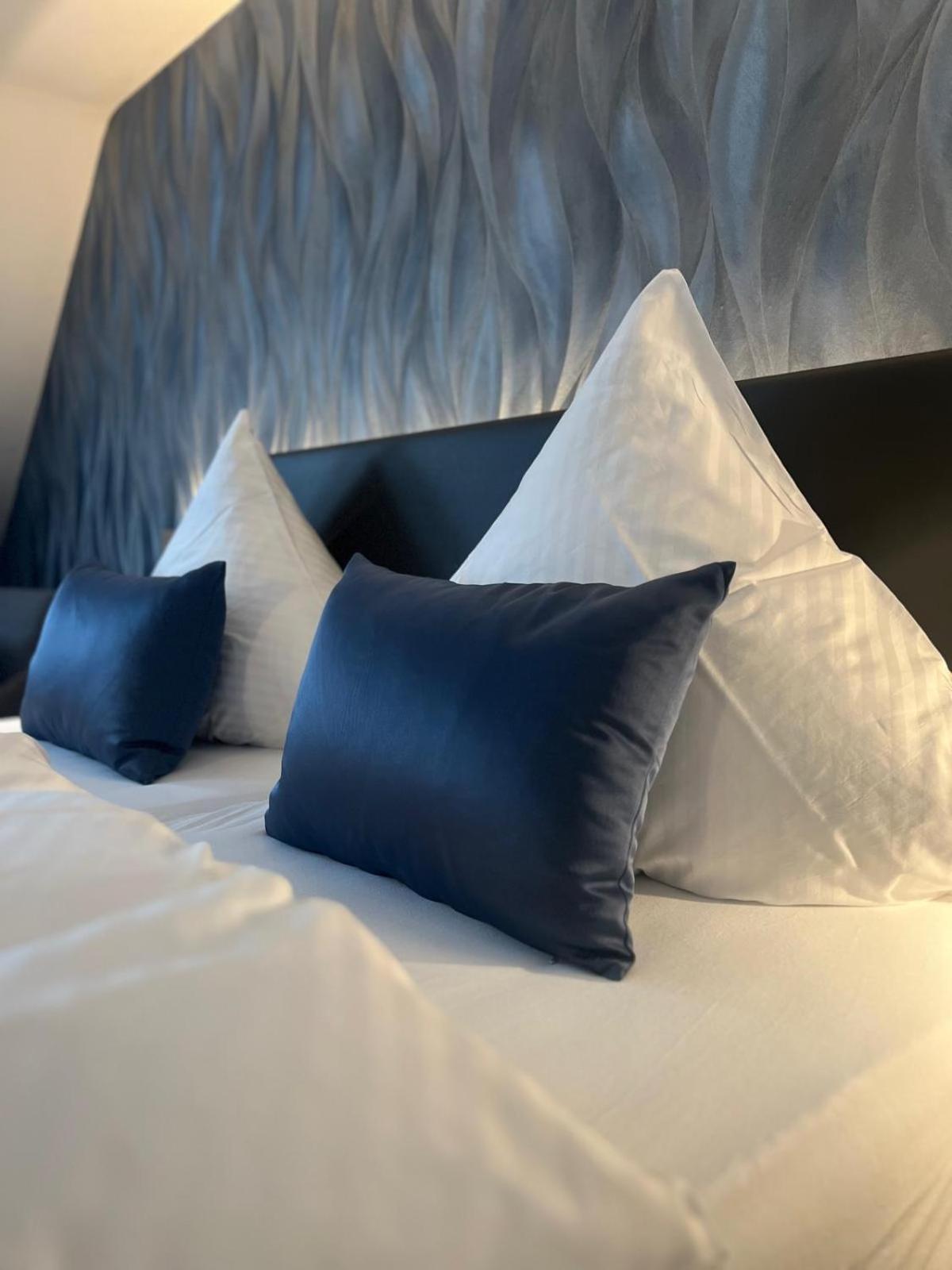 Hotel Restaurant Wolfsschlucht Gmbh Bad Muenstereifel Zewnętrze zdjęcie